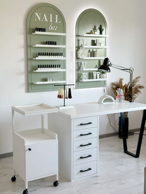 Nail Studio